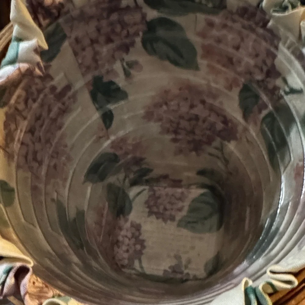 Longaberger 1994 Lilac Handled Basket w/Fabric Liner & Protector 6.5